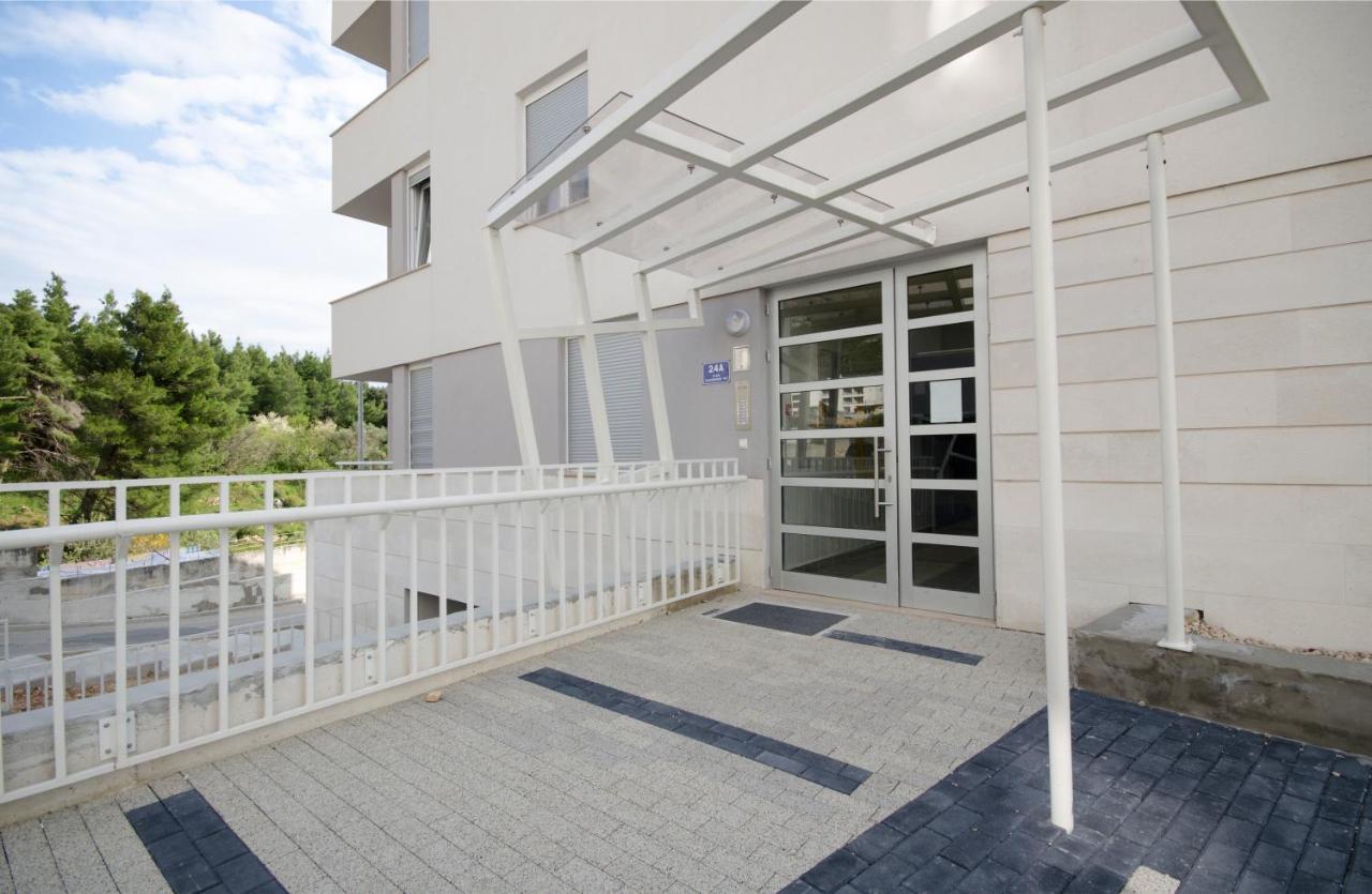 Apartment West Макарська Екстер'єр фото