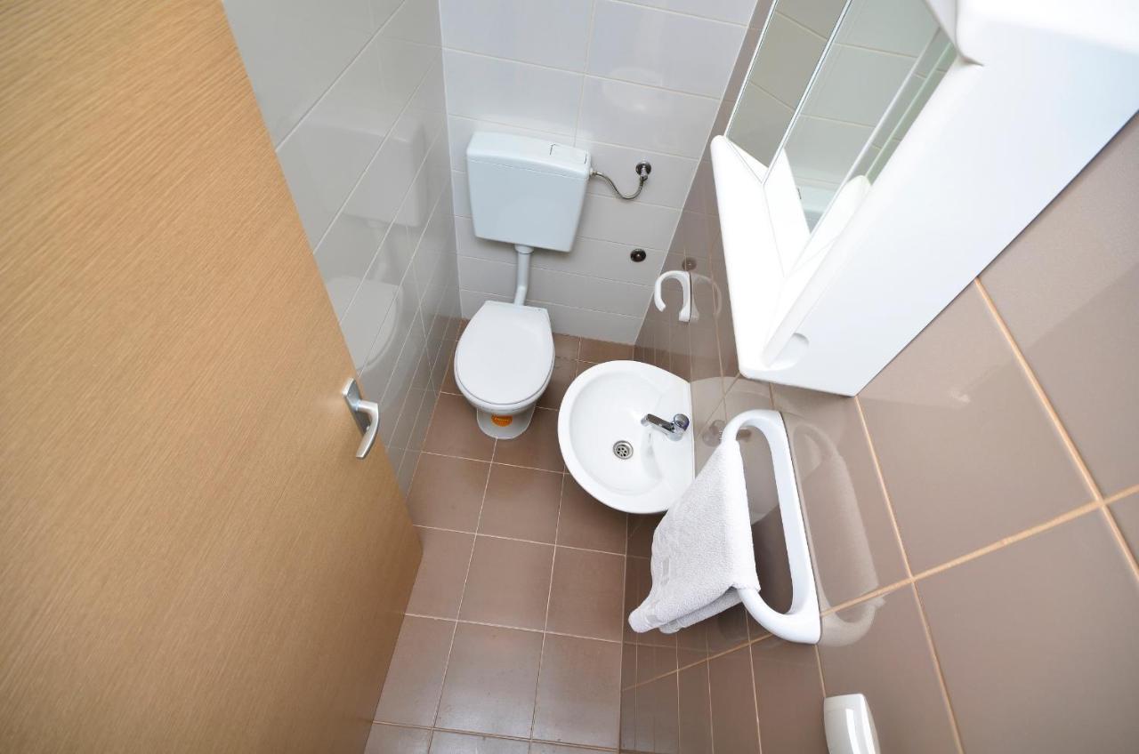Apartment West Макарська Екстер'єр фото