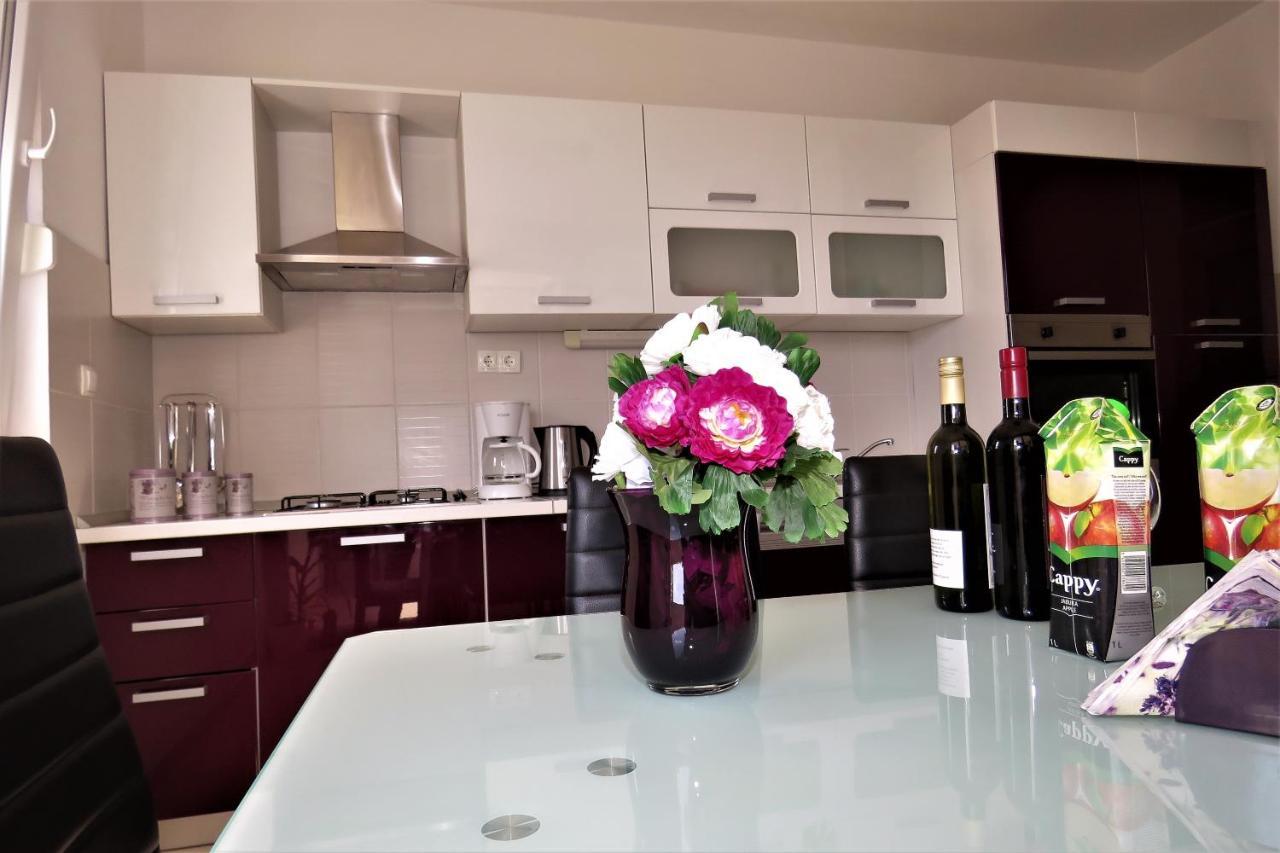Apartment West Макарська Екстер'єр фото