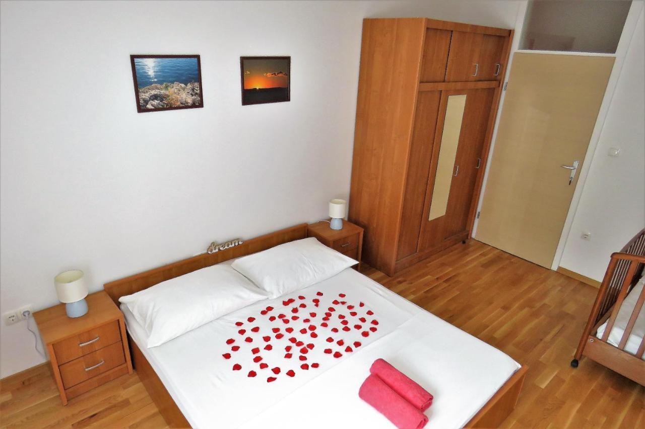 Apartment West Макарська Екстер'єр фото