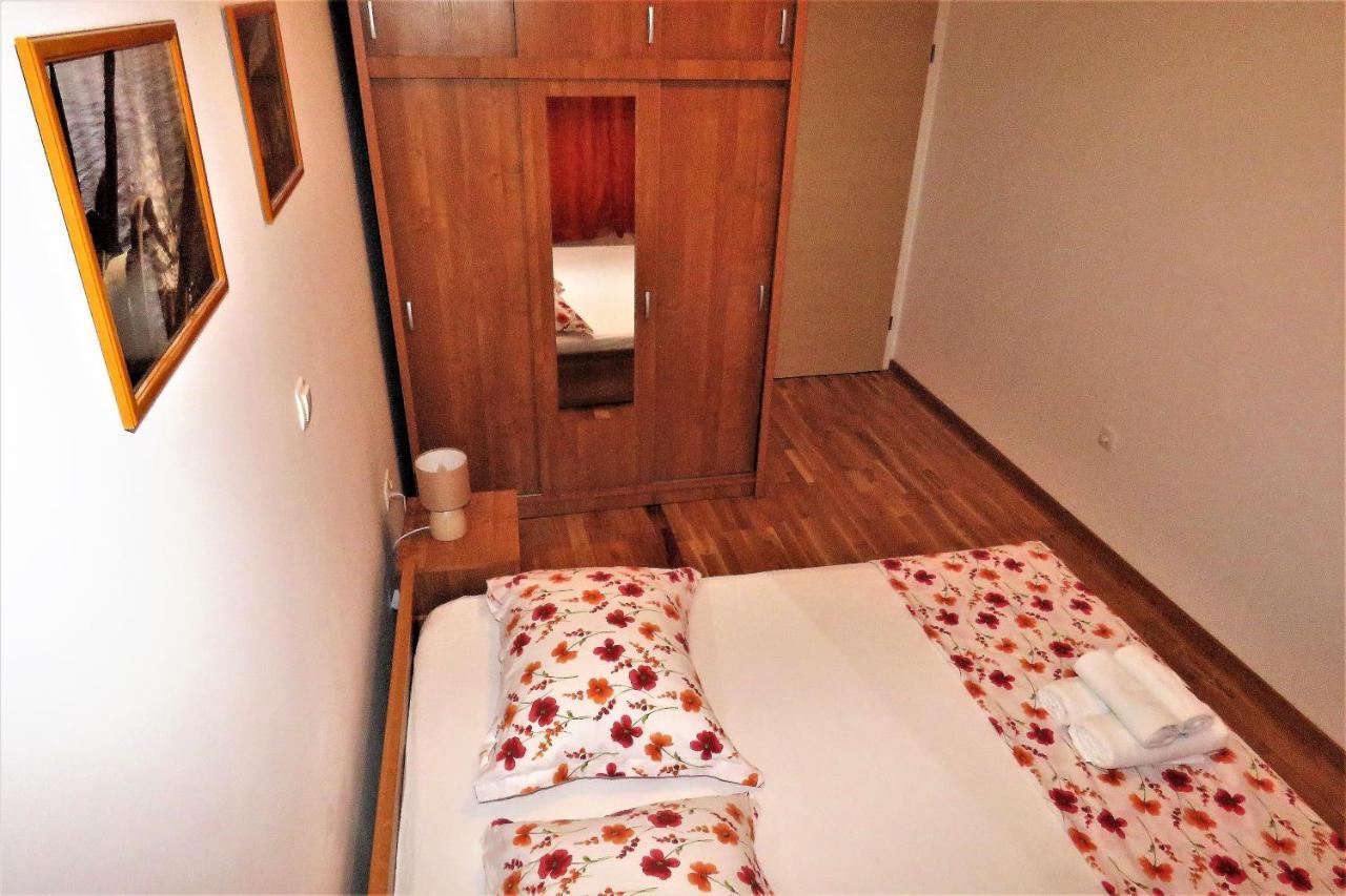 Apartment West Макарська Екстер'єр фото